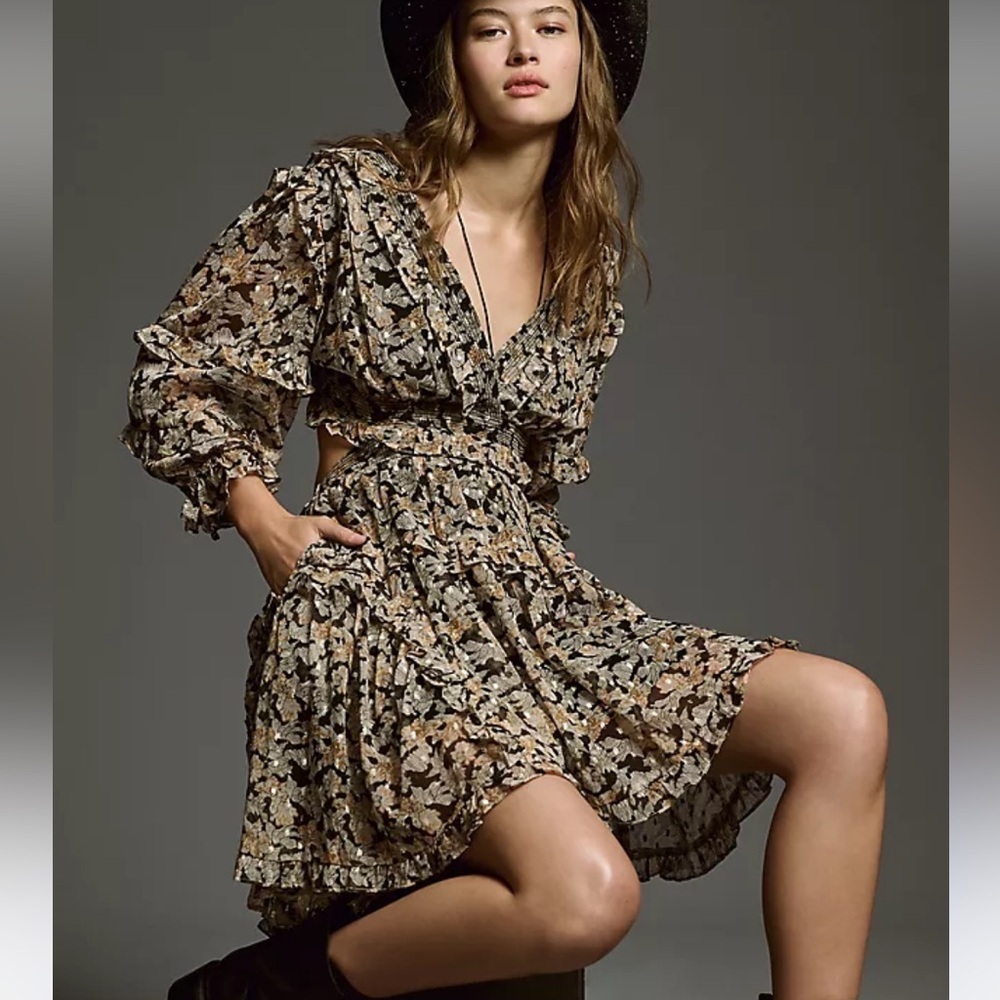 Anthropologie Floral Tiered Mini Dress in Black, Cream, Tan size XS